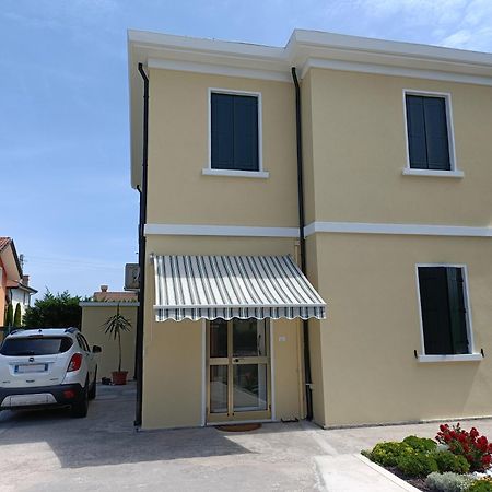La Casa Gialla Scardovari Esterno foto